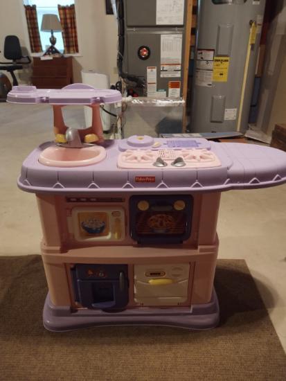 Free Play Kitchen 