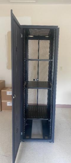 Dell PowerEdge 4210 42U Server Rack