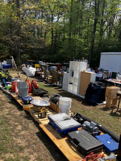 Hard-Times yard sale