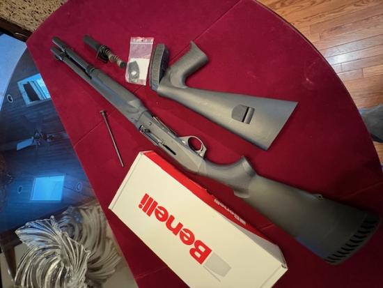Benelli M2