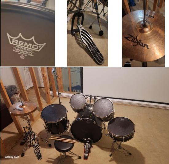 Drum Set - Nice. 8 pieces. Black Remo Heads.