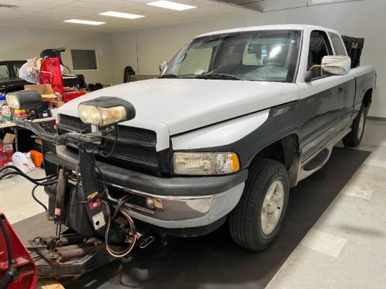 96 DGD RAM 1500, Snow Plow, Salty-Dogg Spreader