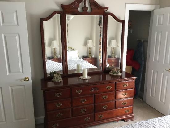 Bedroom set