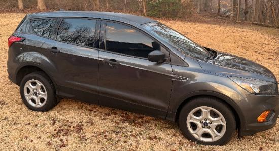 2019 Ford Escape S in excellent condition