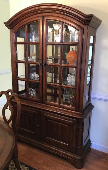 China hutch