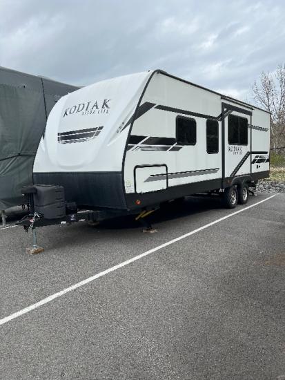 2021 Dutchmen Kodiak travel trailer/RV 242RBSL