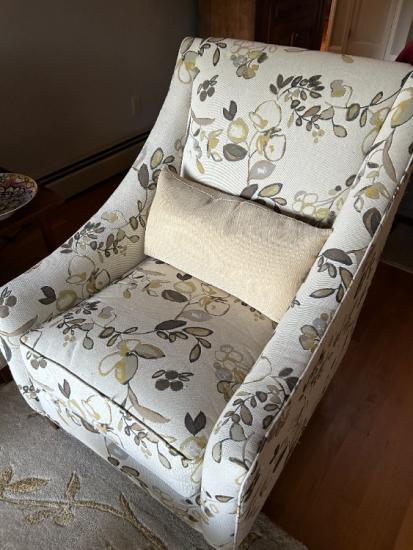 Chair, upholstered