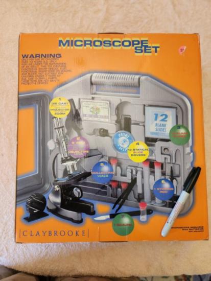 Collectable Microscope set
