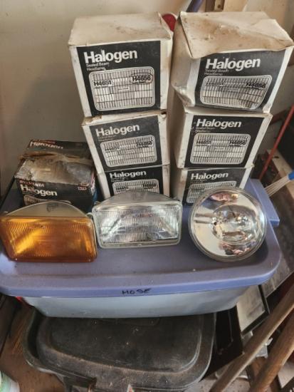 Assorted sealed beam lamps 