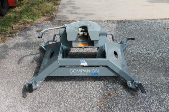 B&amp;W 5th wheel Hitch