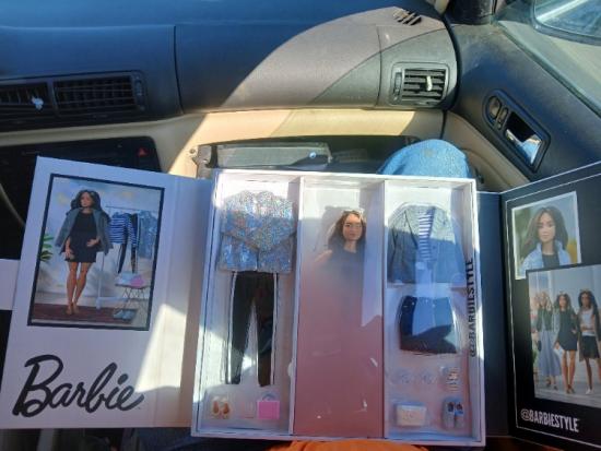 Barbie signature @ Barbie style brand new in box