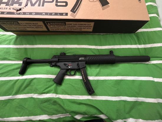 Heckler &amp; Koch MP5 .22LR