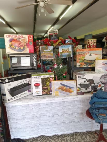 STACIES 516 Yard Sale 