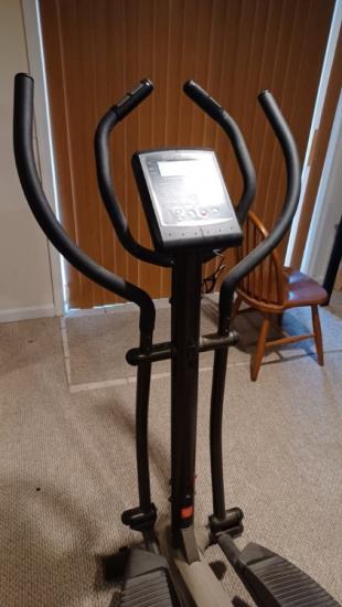 Eclipse 2000 Elliptical Trainer (FREE)